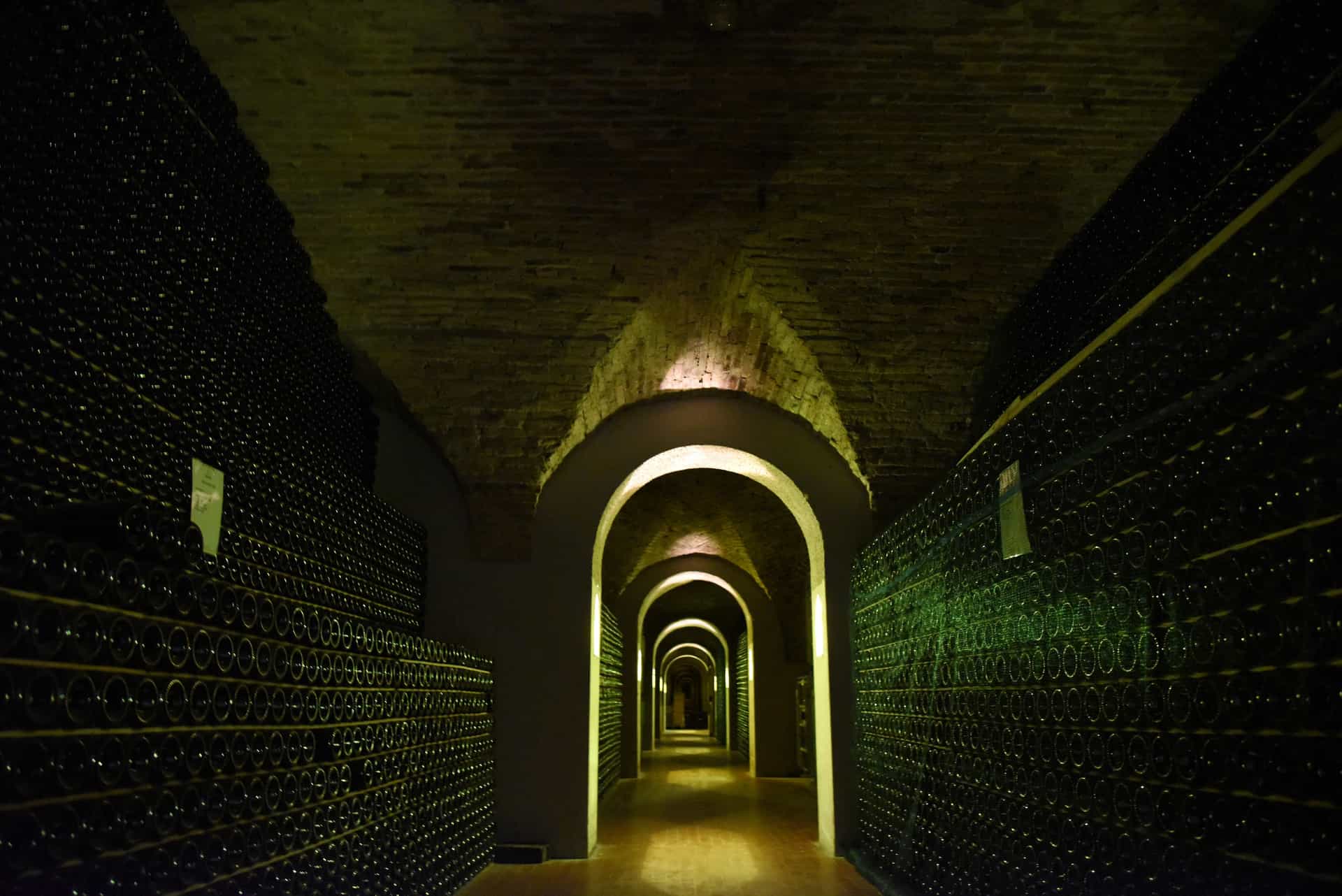 ad-lpm-cpg-mosnel-wine-authenticity-and-traceability-5