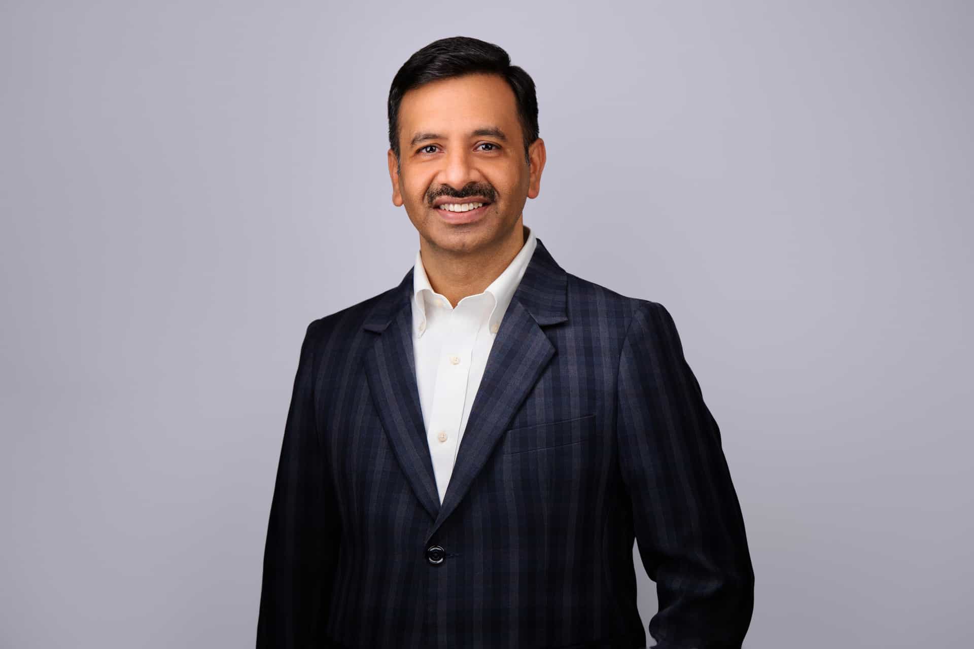 Bhardwaj_Pankaj_312--1006-gray-retouched