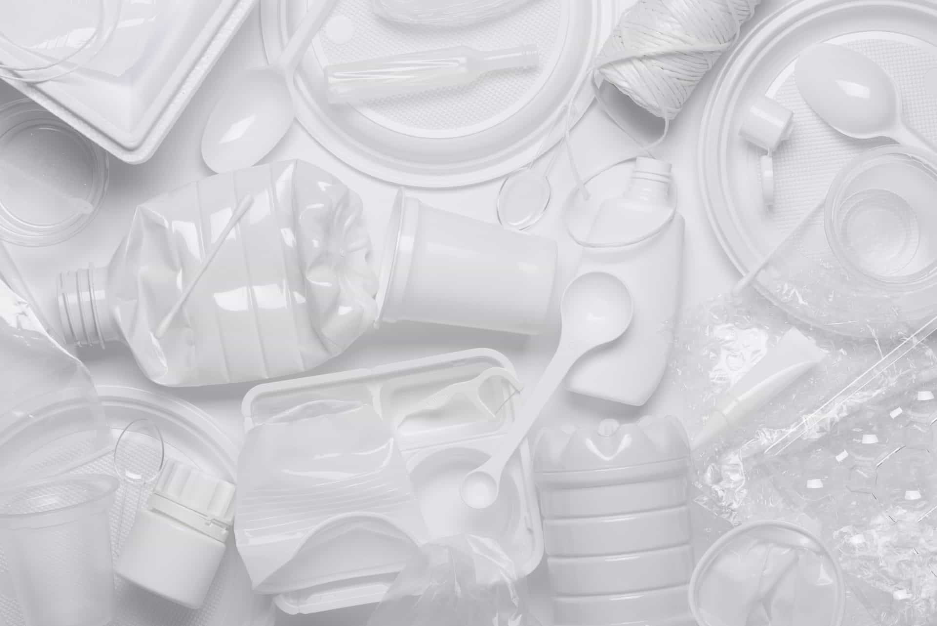 ad-lpm-cpg-white-plastic-waste-products-recycling-ppwr-st1378709336