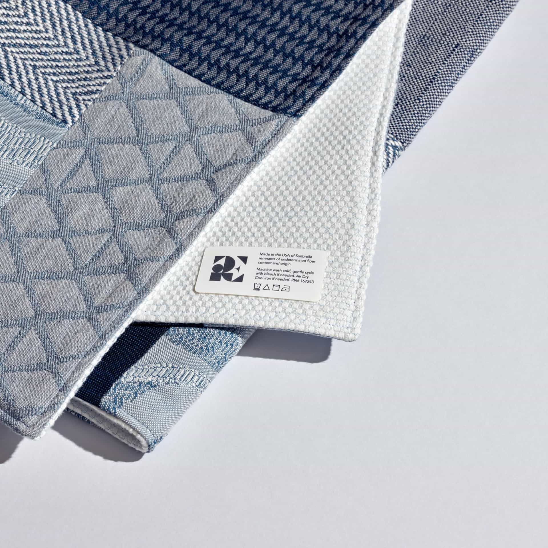 point-of-sale-branding-sticker-for-accessories