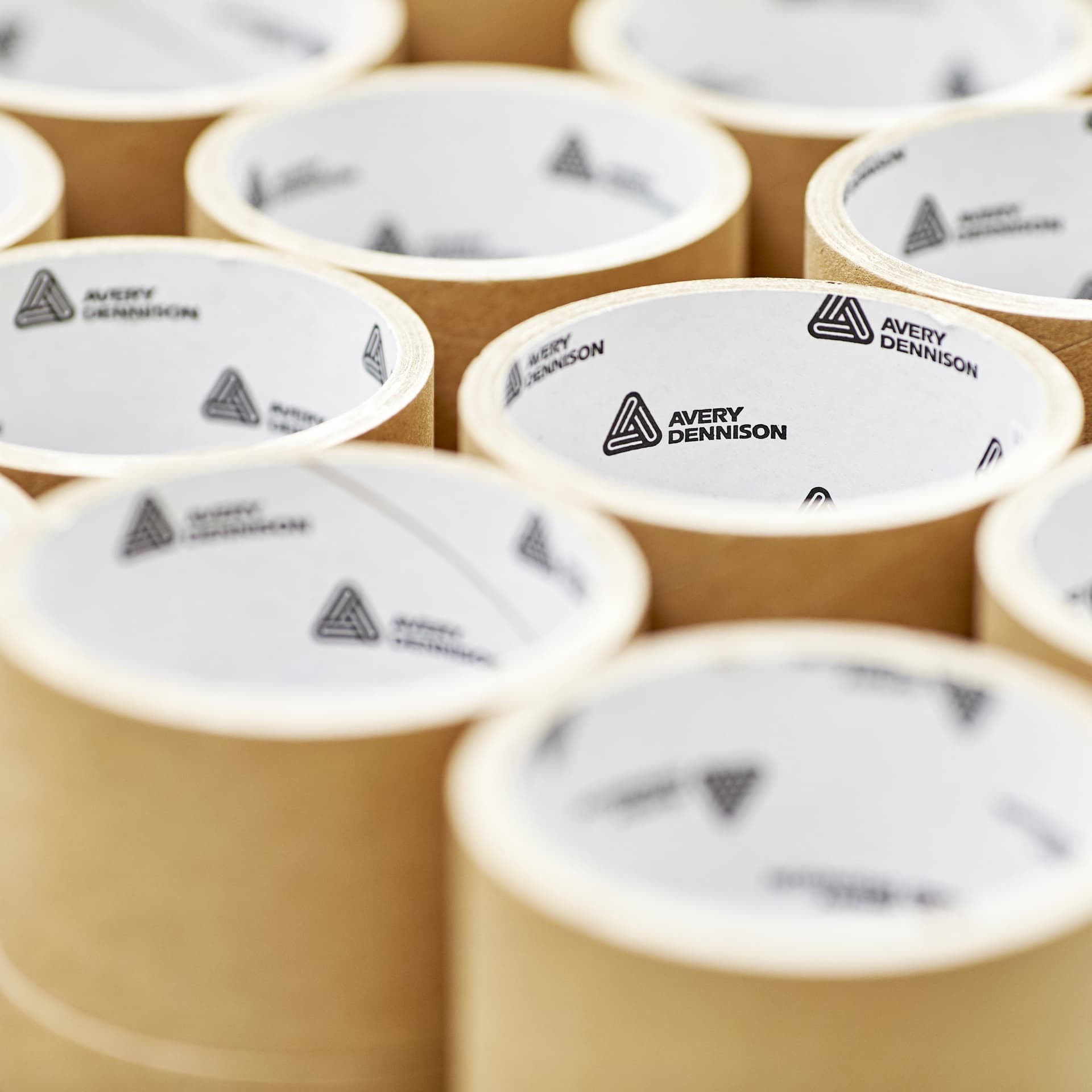 ad-lpm-cpg-avery-dennison-materials-cardboard-tubes