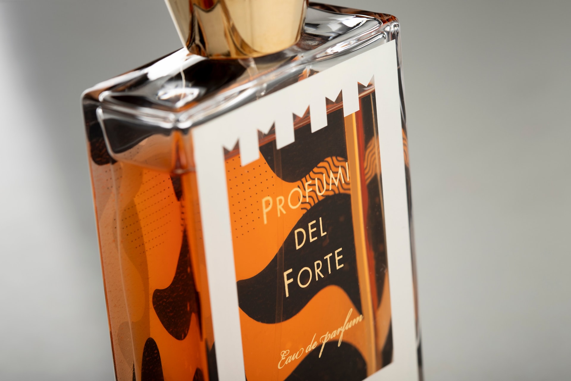 ad-lpm-cpg-the-story-of-torres-corpi-caldi-perfume-4