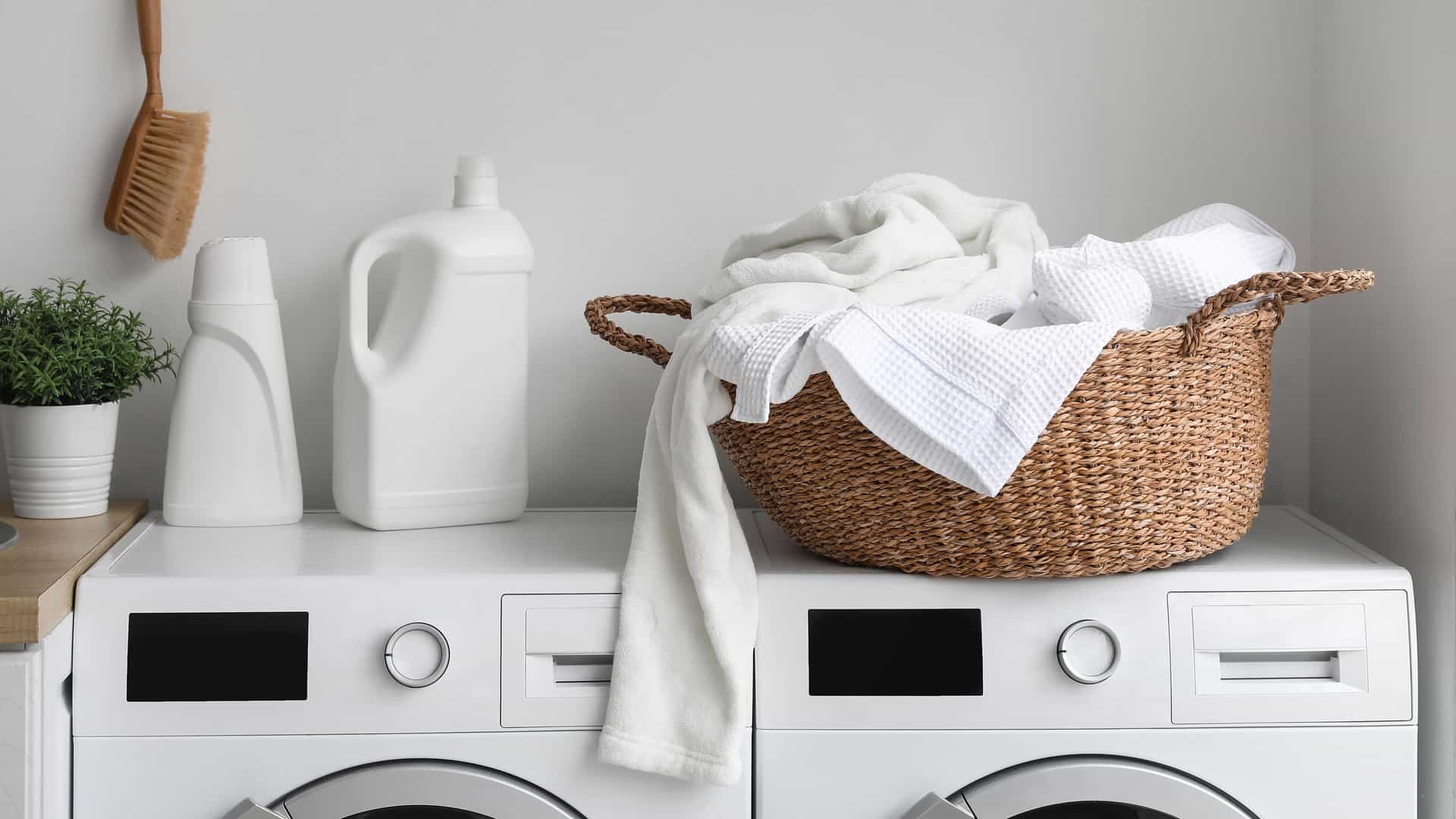 ad-lpm-cpg-home-laundry-with-basket-and-home-care-packaging-st2405848213