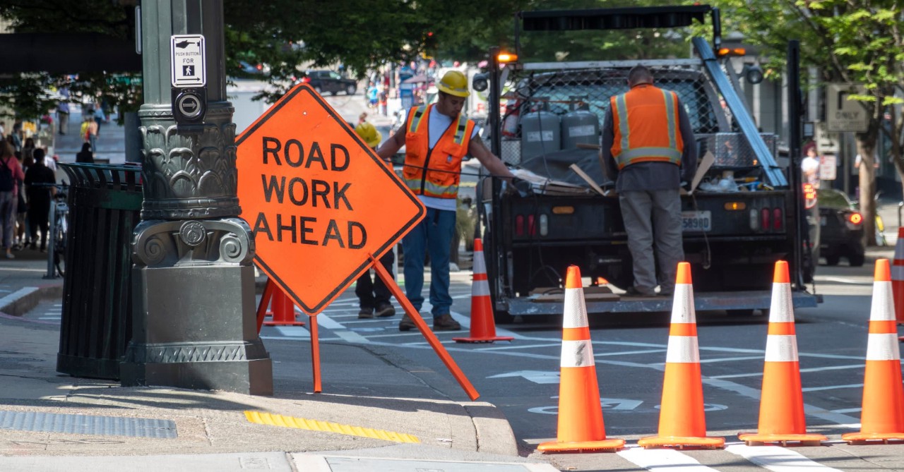 Choose Fluorescent for Work Zone Signage