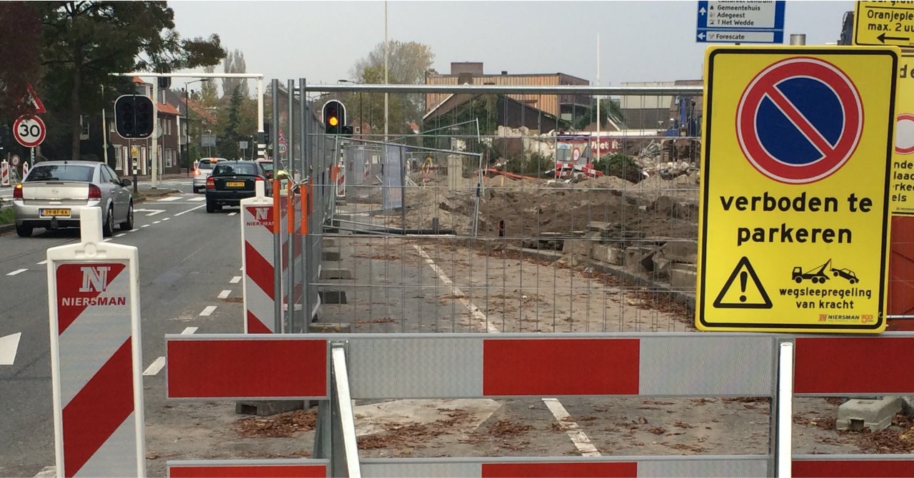 Choose Fluorescent for Work Zone Signage