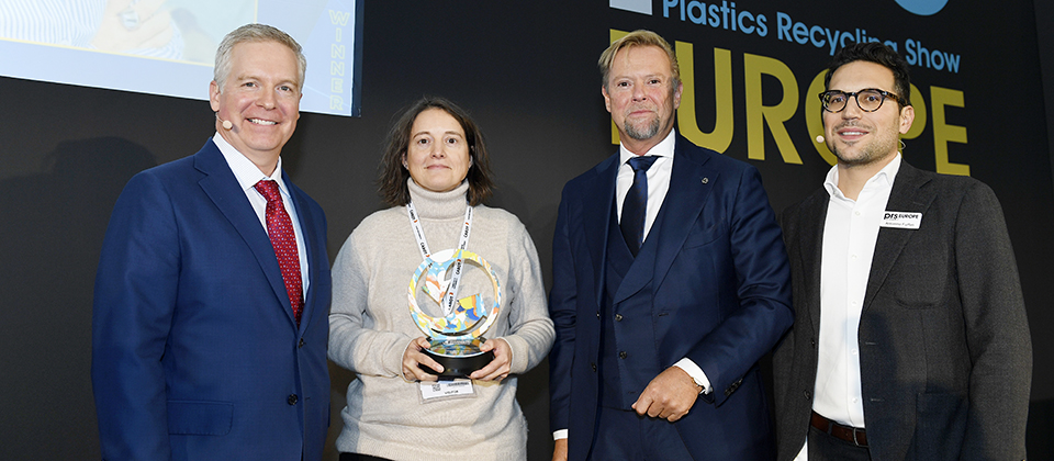 Flor Pena Herron wins Plastics Recycling Ambassador Award  